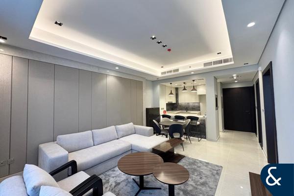 Modern/Great Location/Vacant